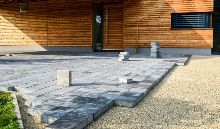 Should There Be A Gap Between Pavers And A House?