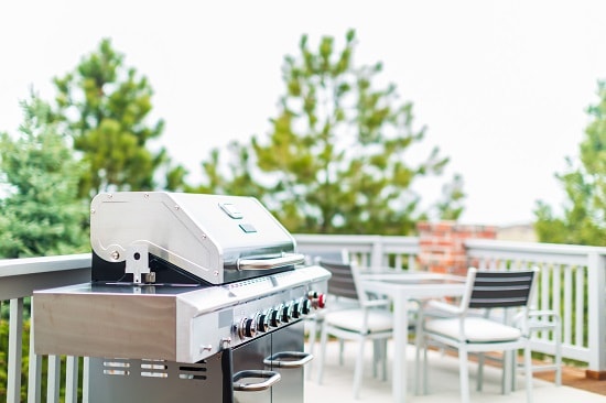 Can You Use A Regular Gas Grill In An Outdoor Kitchen