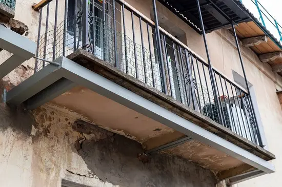 Are Balconies Safe